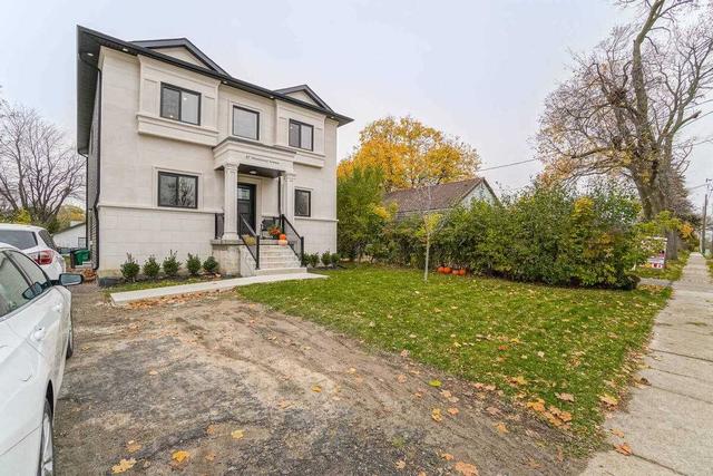 57 Woodward Ave, House detached with 6 bedrooms, 5 bathrooms and 5 parking in Brampton ON | Image 24