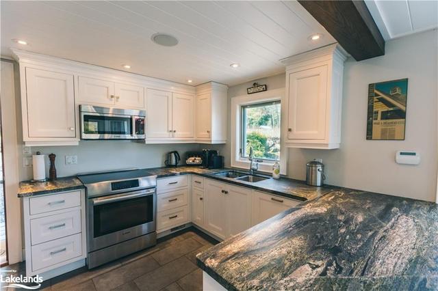 1027 Chown Road, House detached with 3 bedrooms, 2 bathrooms and 9 parking in Muskoka Lakes ON | Image 36