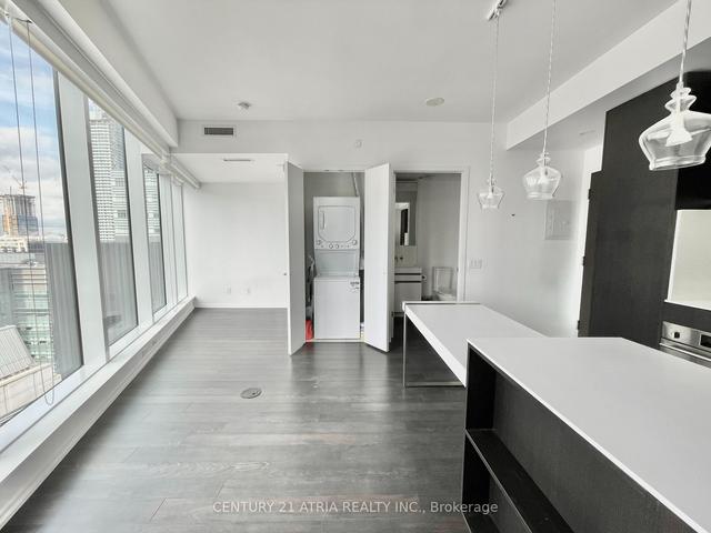 1313 - 197 Yonge St, Condo with 0 bedrooms, 1 bathrooms and 0 parking in Toronto ON | Image 7
