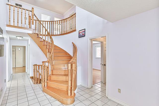 21 Taplane Dr, House detached with 4 bedrooms, 4 bathrooms and 6 parking in Markham ON | Image 34