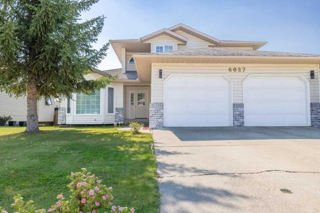 6027 69 Avenue, House detached with 4 bedrooms, 3 bathrooms and 2 parking in Rocky Mountain House AB | Image 1