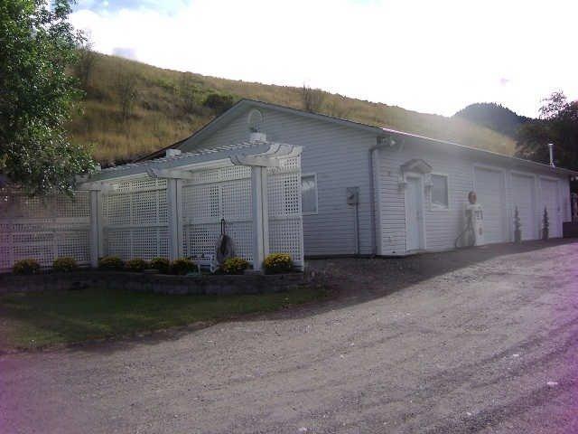 7295 Barnhartvale Rd, House detached with 3 bedrooms, 4 bathrooms and 9 parking in Kamloops BC | Image 3
