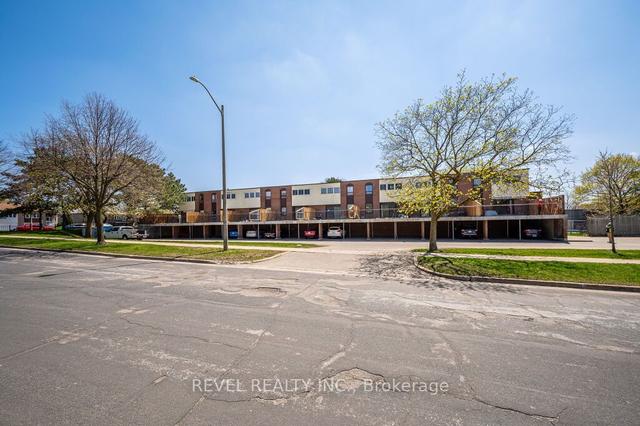 14 - 17 Gibson Dr, Townhouse with 2 bedrooms, 2 bathrooms and 2 parking in Kitchener ON | Image 15