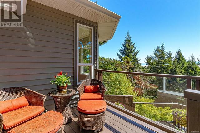 2281 Henlyn Dr, House detached with 3 bedrooms, 2 bathrooms and 3 parking in Sooke BC | Image 44