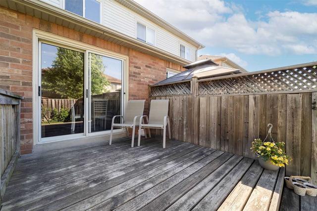 331 Pettigrew Tr, House semidetached with 3 bedrooms, 3 bathrooms and 2 parking in Milton ON | Image 32