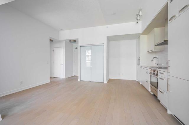 s219 - 455 Front St E, Condo with 1 bedrooms, 1 bathrooms and 1 parking in Toronto ON | Image 2