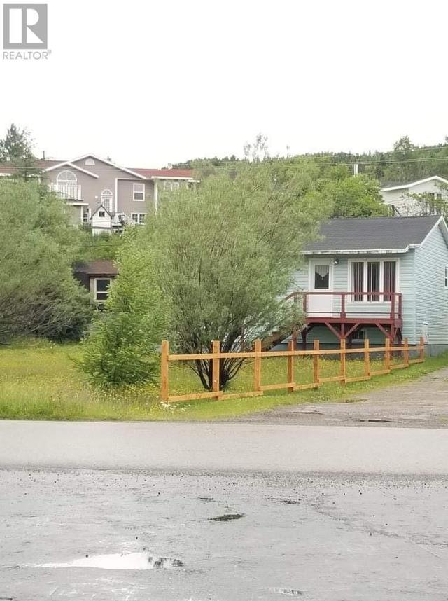 74 Main Street, House detached with 3 bedrooms, 1 bathrooms and null parking in Middle Arm NL | Image 2
