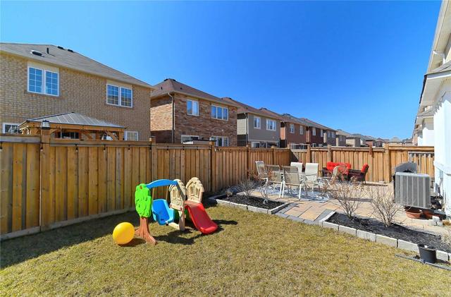 301 Mortimer Cres, House attached with 4 bedrooms, 4 bathrooms and 2 parking in Milton ON | Image 24