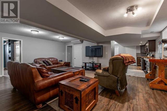 280025 Twp Rd 43, House detached with 5 bedrooms, 3 bathrooms and null parking in Cardston County AB | Image 32