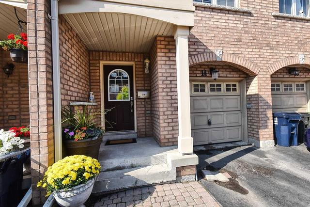 14 Pat Brooks Terr, Townhouse with 4 bedrooms, 4 bathrooms and 3 parking in Toronto ON | Image 12