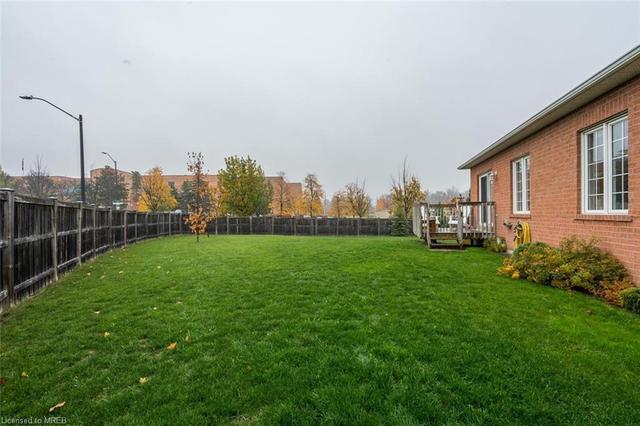 3711 Bishop Strachan Court, House detached with 3 bedrooms, 2 bathrooms and 6 parking in Mississauga ON | Image 27