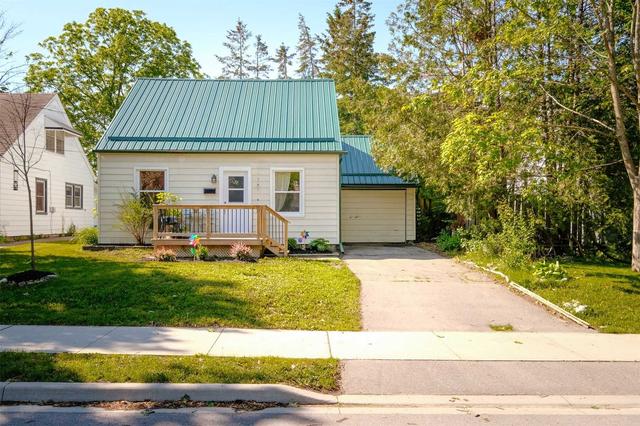 47 Melbourne St E, House detached with 3 bedrooms, 2 bathrooms and 3 parking in Kawartha Lakes ON | Image 16