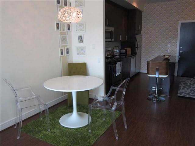 S517 - 112 George St, Condo with 2 bedrooms, 1 bathrooms and 1 parking in Toronto ON | Image 3