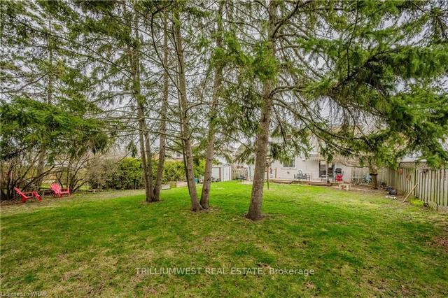 97 Applewood Cres, House detached with 3 bedrooms, 1 bathrooms and 5 parking in Guelph ON | Image 28