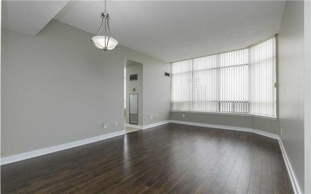 Uph110 - 550 Webb Dr, Condo with 2 bedrooms, 2 bathrooms and 2 parking in Mississauga ON | Image 5