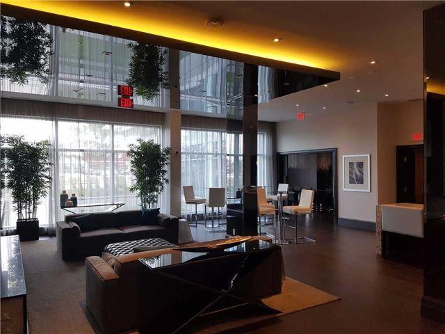 509 - 55 Speers Rd, Condo with 2 bedrooms, 2 bathrooms and 1 parking in Oakville ON | Image 2