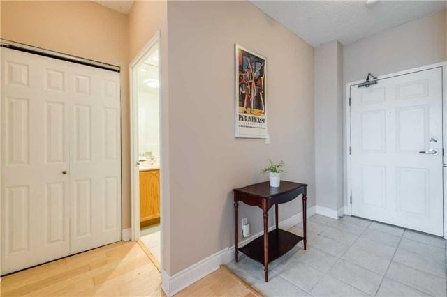 Uph2 - 245 Davisville Ave, Condo with 1 bedrooms, 1 bathrooms and 1 parking in Toronto ON | Image 3