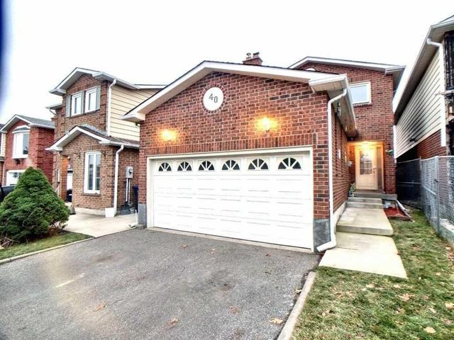 40 Trewartha Cres, House detached with 4 bedrooms, 3 bathrooms and 2 parking in Brampton ON | Image 2