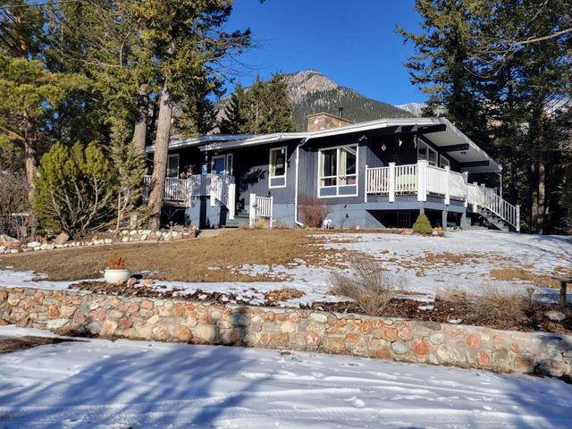 8096 Duby Road, House detached with 3 bedrooms, 2 bathrooms and null parking in East Kootenay G BC | Image 1