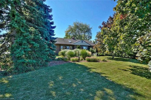 331 St. Paul St W, House detached with 5 bedrooms, 1 bathrooms and 5 parking in St. Catharines ON | Image 1