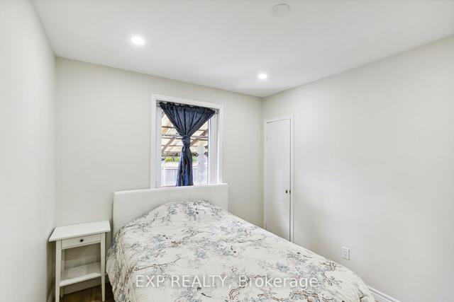 36 Twenty Fourth St, House detached with 3 bedrooms, 2 bathrooms and 2 parking in Toronto ON | Image 10