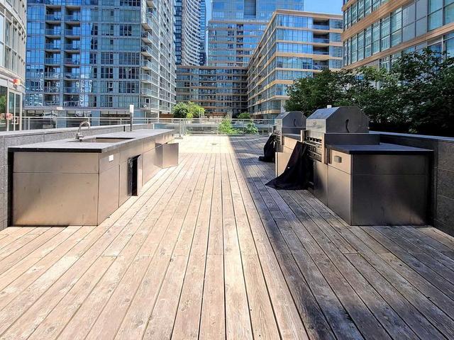 233 - 21 Iceboat Terr, Condo with 1 bedrooms, 1 bathrooms and 0 parking in Toronto ON | Image 5