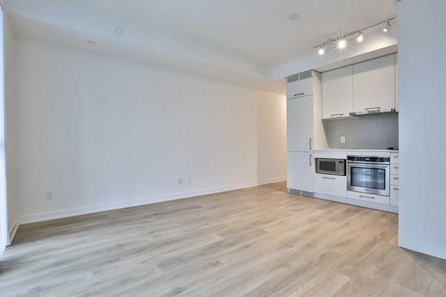 2413 - 87 Peter St, Condo with 1 bedrooms, 1 bathrooms and 0 parking in Toronto ON | Image 8