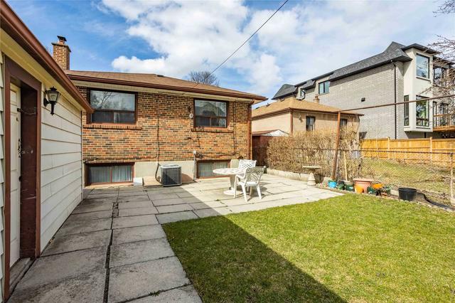 39 Madawaska Ave, House detached with 3 bedrooms, 2 bathrooms and 8 parking in Toronto ON | Image 29