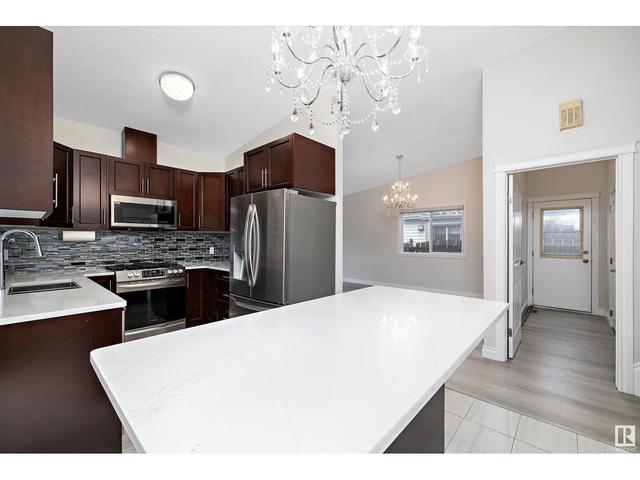 3023 37 St Nw, House detached with 3 bedrooms, 2 bathrooms and 3 parking in Edmonton AB | Image 5