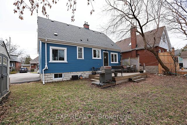 30 East 12th St, House detached with 4 bedrooms, 1 bathrooms and 2 parking in Hamilton ON | Image 12