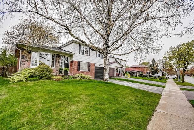 486 Tedwyn Dr, House detached with 3 bedrooms, 3 bathrooms and 3 parking in Mississauga ON | Image 12