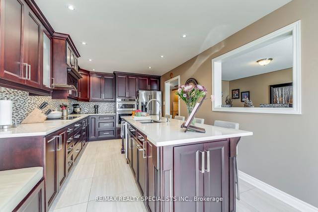 59 Lawren Harris Cres, House detached with 4 bedrooms, 4 bathrooms and 6 parking in Caledon ON | Image 34