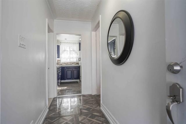 95 Elmhurst Dr S, House detached with 4 bedrooms, 4 bathrooms and 4 parking in Toronto ON | Image 5