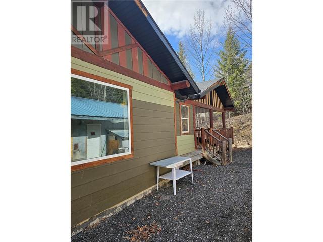 1395 Jackpine Road, House detached with 2 bedrooms, 2 bathrooms and 2 parking in Central Okanagan BC | Image 31