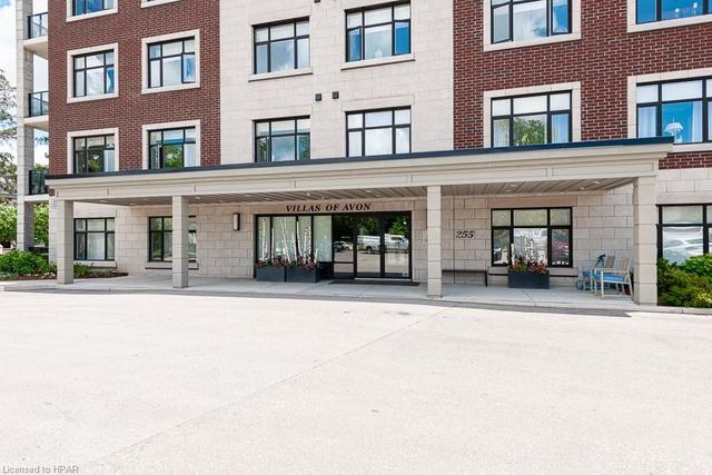 210 - 255 John Street, House attached with 2 bedrooms, 2 bathrooms and 2 parking in Stratford ON | Image 3