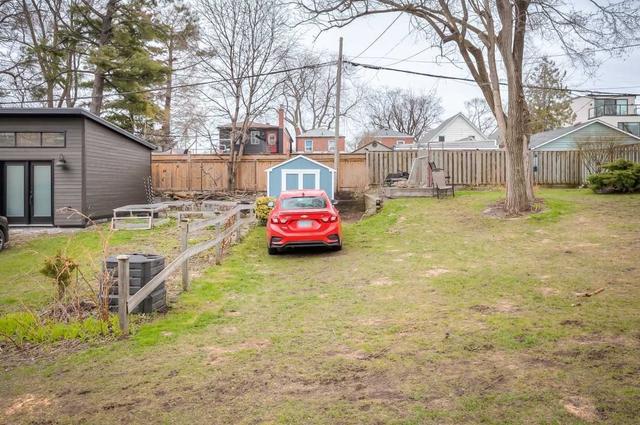 toronto - 65 Osborne Ave, House semidetached with 3 bedrooms, 1 bathrooms and 2 parking in Toronto ON | Image 20