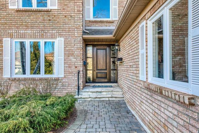 2066 Pipers Crt, House detached with 4 bedrooms, 4 bathrooms and 6 parking in Burlington ON | Image 12