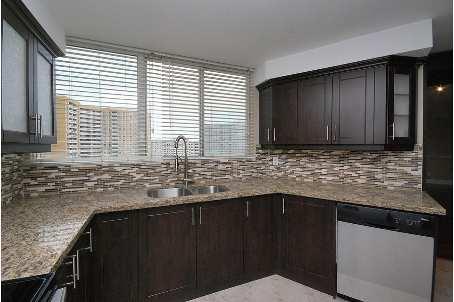1001 - 3700 Kaneff Cres, Condo with 2 bedrooms, 2 bathrooms and 1 parking in Mississauga ON | Image 5