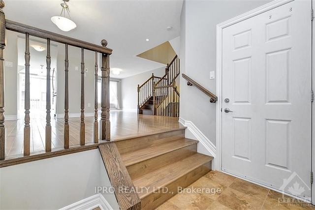 325 Tourmaline Cres, House semidetached with 4 bedrooms, 4 bathrooms and 3 parking in Ottawa ON | Image 23