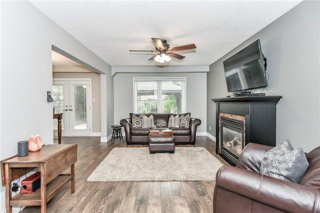 138 Adler Dr, House detached with 3 bedrooms, 3 bathrooms and 3 parking in Cambridge ON | Image 6