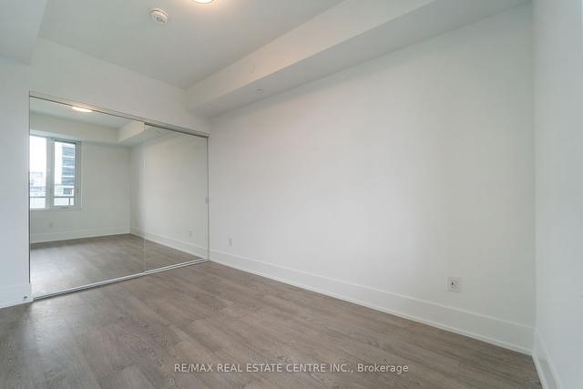 1002 - 480 Front St W, Condo with 2 bedrooms, 2 bathrooms and 0 parking in Toronto ON | Image 8