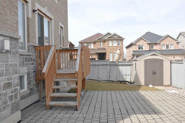 17 Philips Lake Crt, House detached with 4 bedrooms, 5 bathrooms and 4 parking in Richmond Hill ON | Image 11