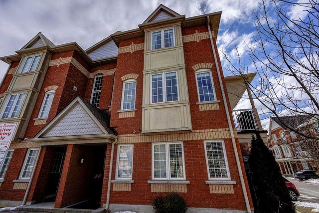 66 - 1 Pottle Lane, Townhouse with 3 bedrooms, 2 bathrooms and 2 parking in Ajax ON | Image 1