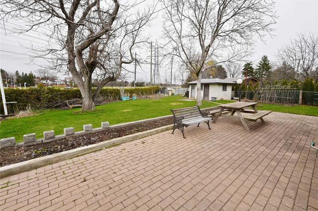 86 Iangrove Terr, House detached with 3 bedrooms, 3 bathrooms and 6 parking in Toronto ON | Image 24