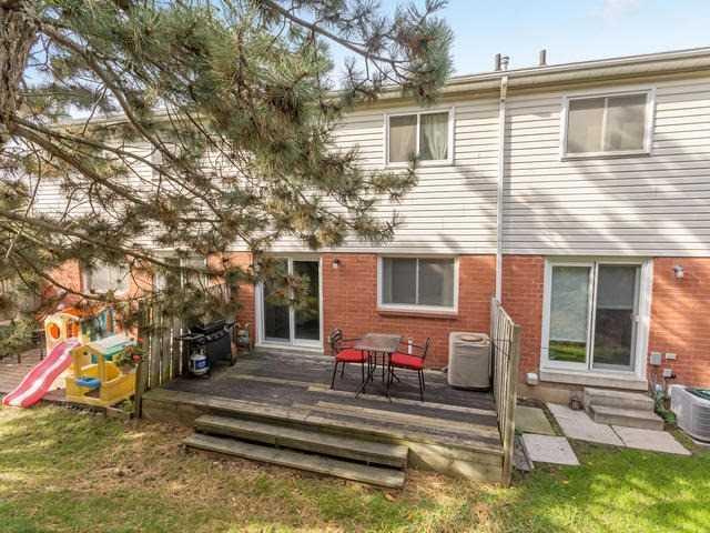5 Beverly Lane, Townhouse with 3 bedrooms, 2 bathrooms and 1 parking in Halton Hills ON | Image 20