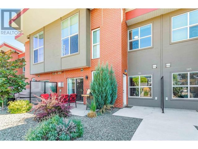 104 - 3346 Skaha Lake Road, House attached with 2 bedrooms, 2 bathrooms and 1 parking in Penticton BC | Image 24