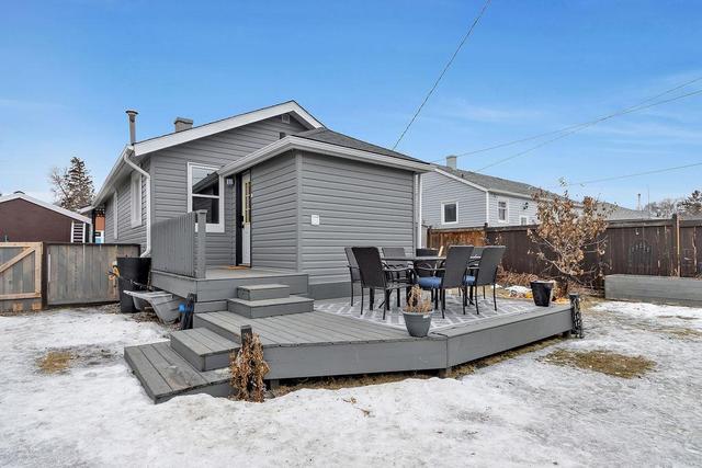 330 3 Avenue Se, House detached with 2 bedrooms, 1 bathrooms and 4 parking in Calgary AB | Image 30