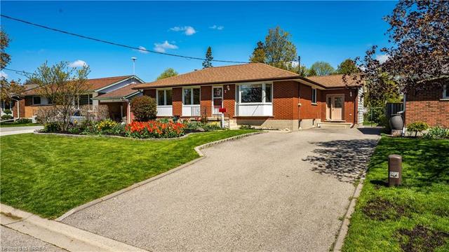 7 Kathleen Street, House detached with 3 bedrooms, 1 bathrooms and null parking in Brant ON | Image 2