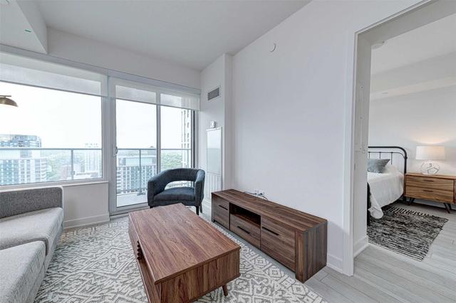 3611 - 195 Redpath Ave, Condo with 1 bedrooms, 2 bathrooms and 0 parking in Toronto ON | Image 3