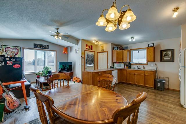 1520 &amp; 1522 14 Street, House other with 0 bedrooms, 0 bathrooms and 4 parking in Didsbury AB | Image 5